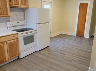 33 Mary St, South Burlington, VT 05403