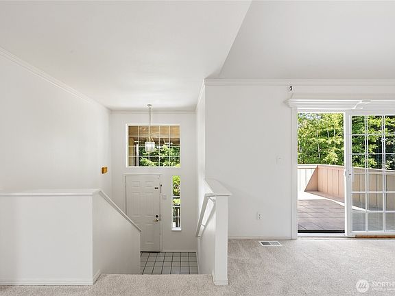 4th image of 919 SW 319th Place
