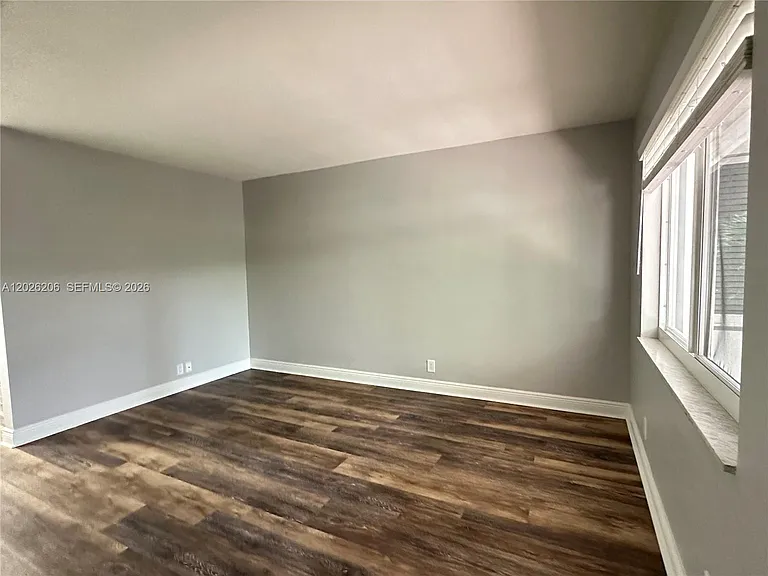 3720 NE 22nd Ave #11 — Photo 10
