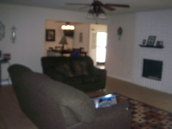 Spacious Live-in Room