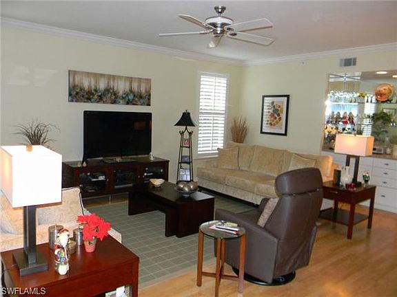 3rd image of 798 Eagle Creek Dr #M-576