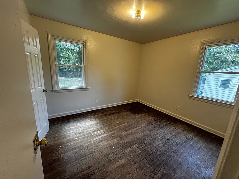 109 Felter St — Photo 15