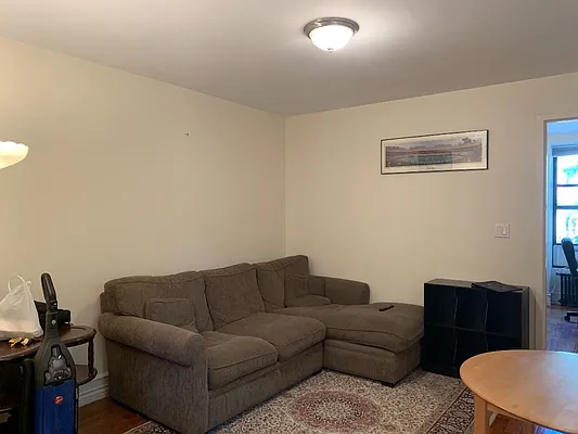 Rented by Living New York | media 8