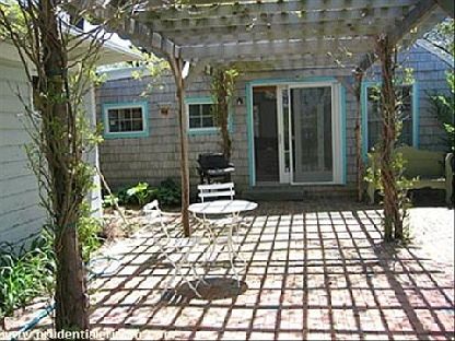 4th image of 30 Osborne Ln
