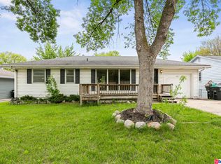 7626 Blondo Dr, Omaha, NE 68134