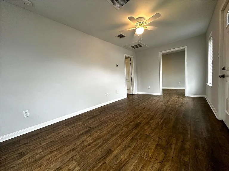 507 Houston St #7 — Photo 3