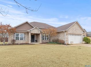 14642 Norfleet Dr, Athens, AL 35613