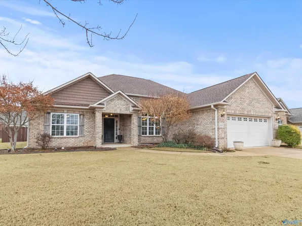 14642 Norfleet Dr, Athens, AL 35613