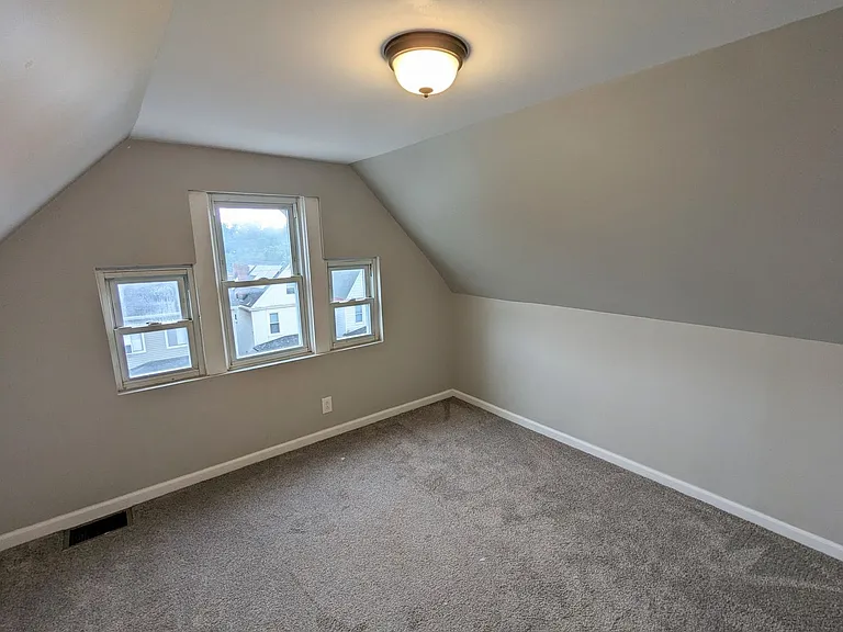 15 Soffel St — Photo 22
