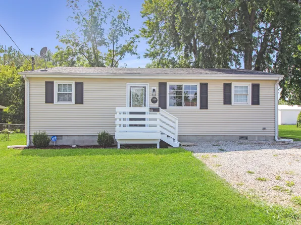 320 N 2nd St, Scottsburg, IN 47170