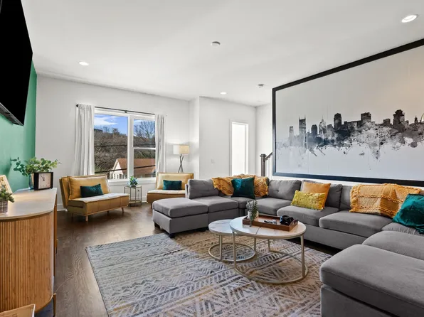 510 31st Ave N, Nashville, TN 37209