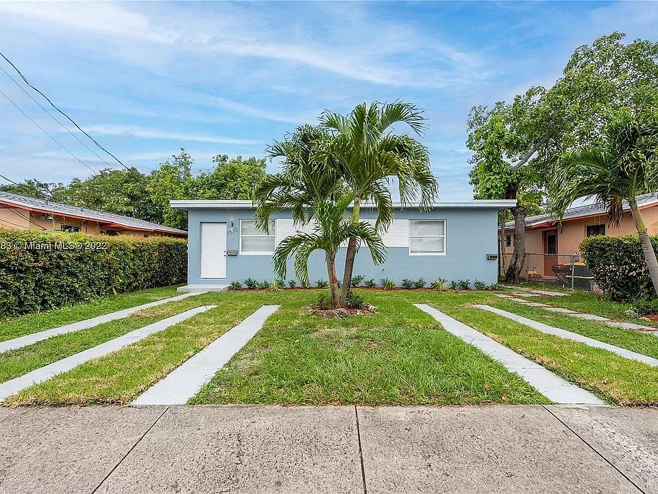 Apartment A is from of unit 3 bedroom/ 2 bathroom 926sq feet