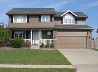 15249 Hawthorn Ct, Clive, IA 50325
