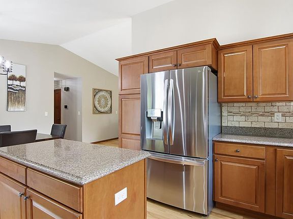 4th image of 1301 Sandy Ridge Lane