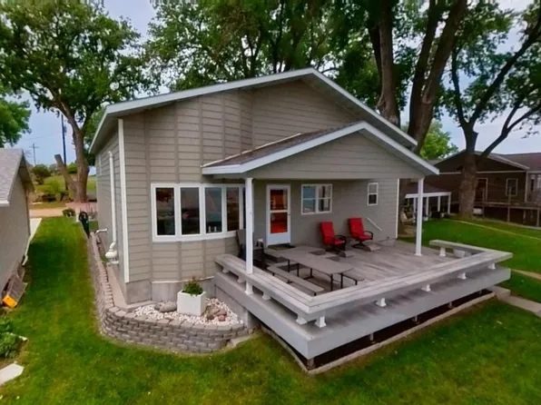 11 Mallard Beach Dr #20, Elwood, NE 68937