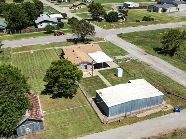 (undisclosed Address), Hobart, OK 73651
