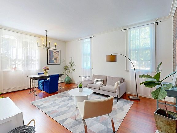 3rd image of 17 Malbert Rd #1