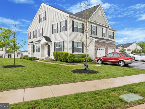209 Hillstone Cir