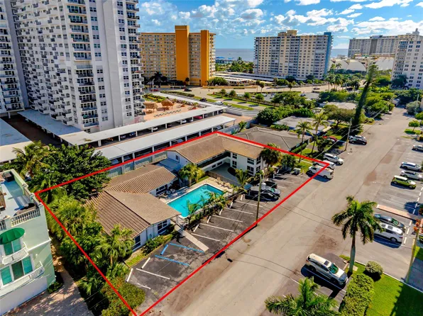 412 Sunset Dr #11, Pompano Beach, FL 33062