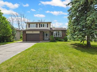 8 Jessie Dr, Perth, ON K7H 3J1