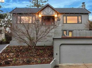 1030 Underhills Rd, Oakland, CA 94610