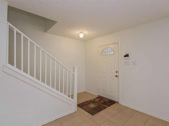 5th image of 1309 Rosie Ln