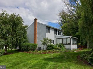 110 Tracy Ct, Willow Street, PA 17584