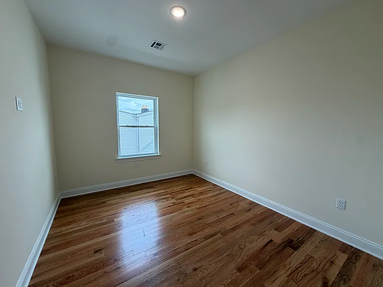 491-493 S 10th St #3 — Photo 14