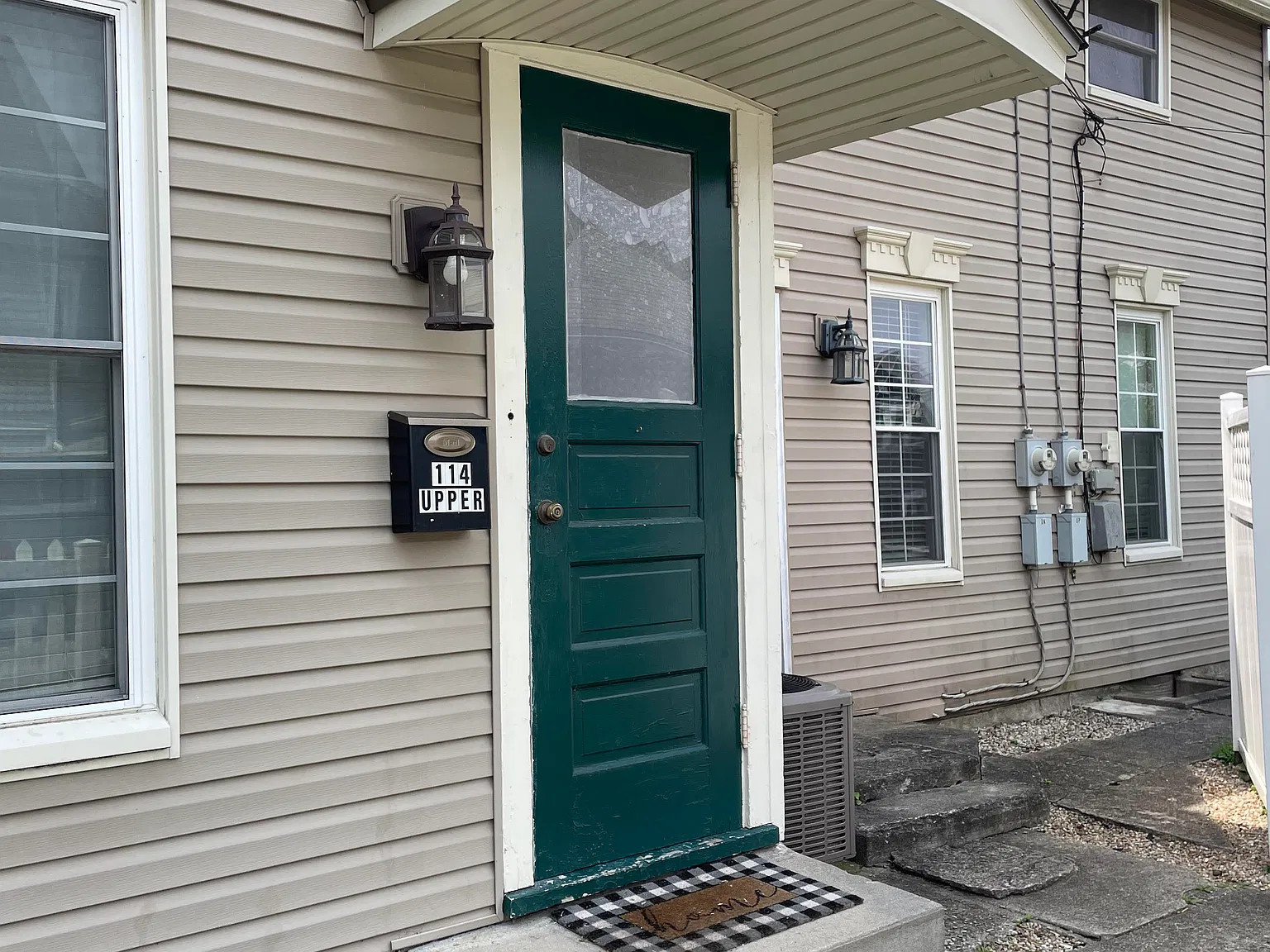 2 bed, 1000 sqft, $925 — Photo 1