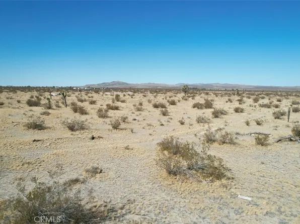 55 La Paz Ct, Adelanto, CA 92301