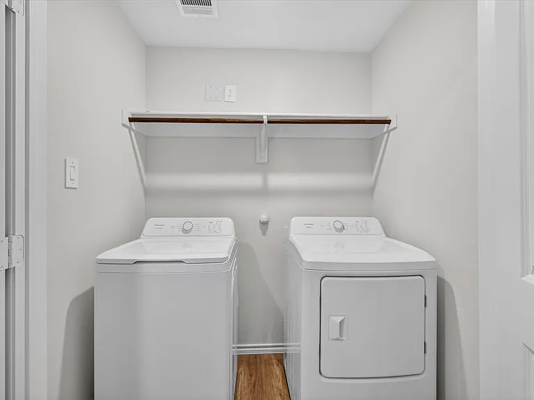 1818 Potomac Ln — Photo 18