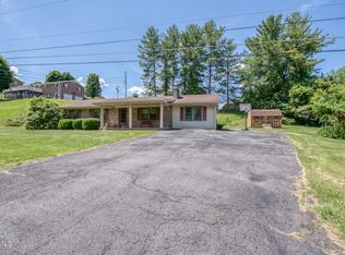 19455 Wyndale Rd, Abingdon, VA 24210