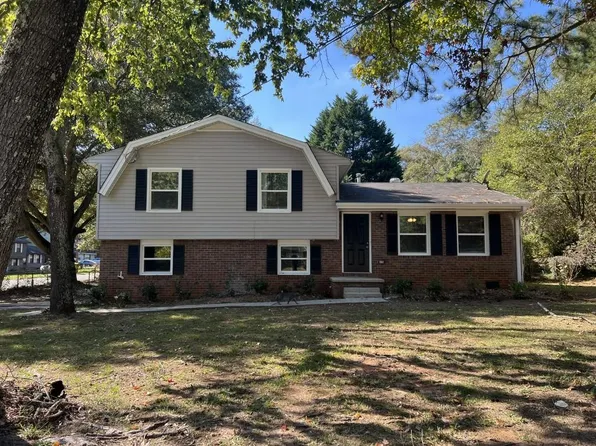 5827 Northspring Dr, Ellenwood, GA 30294