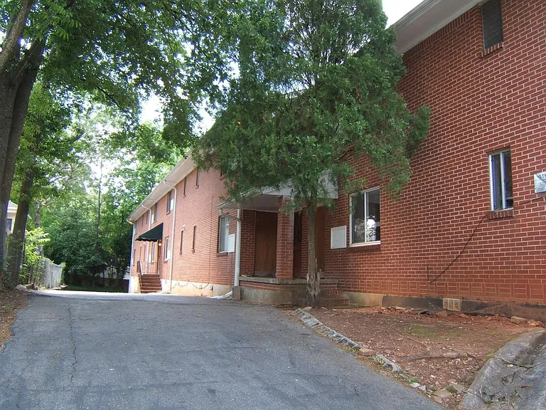 1025 Greenwood Ave NE — Photo 21