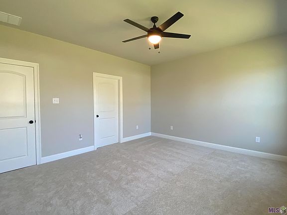 5th image of 9853 Richford Dr #A-152