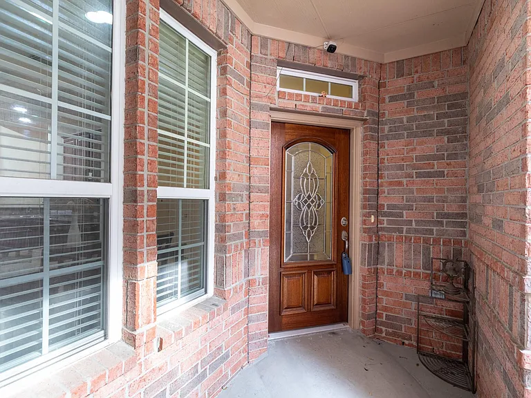 1146 Glenwood Canyon Ln — Photo 4