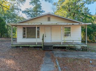 60 Quebec Ave, Defuniak Springs, FL 32433
