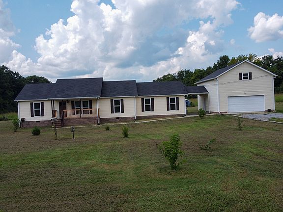 2nd image of 831 Philippi Rd