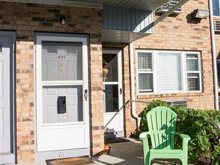 Brookwood at Oakdale 55+ — Photo 10