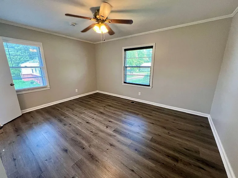 807 Peachtree St — Photo 16