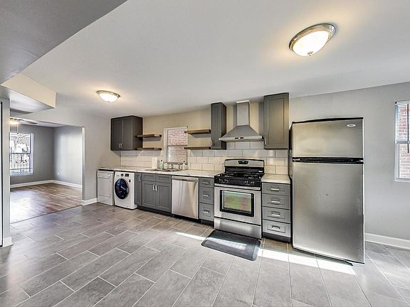 3rd image of 3719 W Palmer St #1