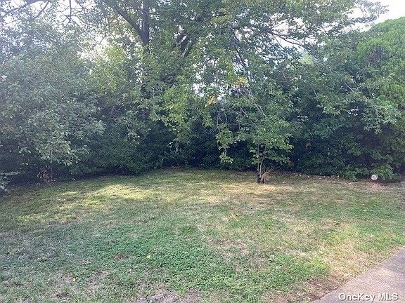 5th image of 29 Cambridge Dr