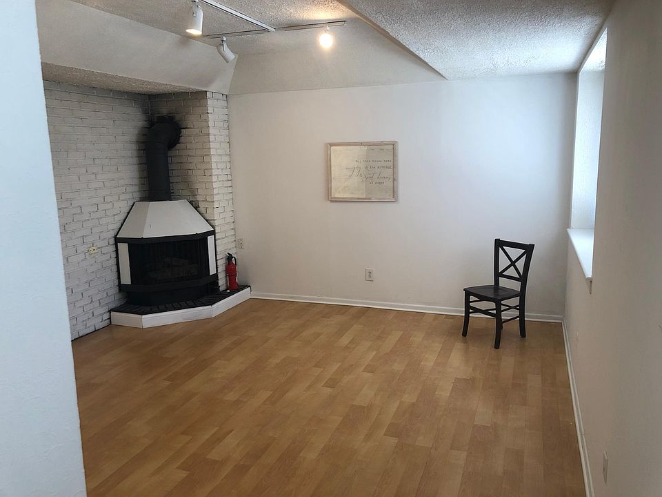 1st image of 3856 Jerome St