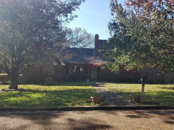 5215 Brookview Dr, Jackson, MS 39272