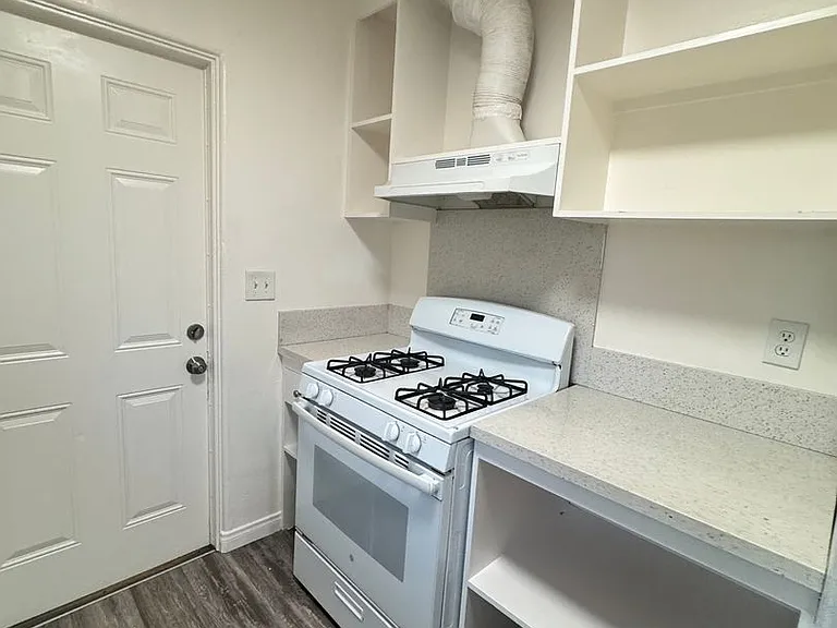 4327 Altadena Ave — Photo 15