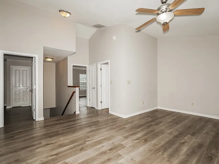 18864 Prairie Crossing Dr — Photo 15