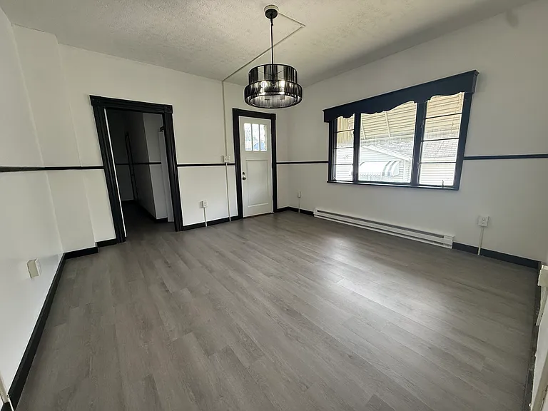 125 Walnut St #1 — Photo 2