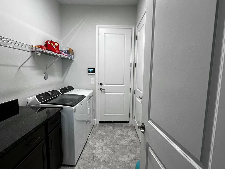 14075 Spruce Pine Dr — Photo 29