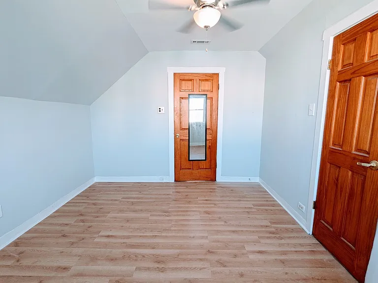 834 N Kolin Ave — Photo 21