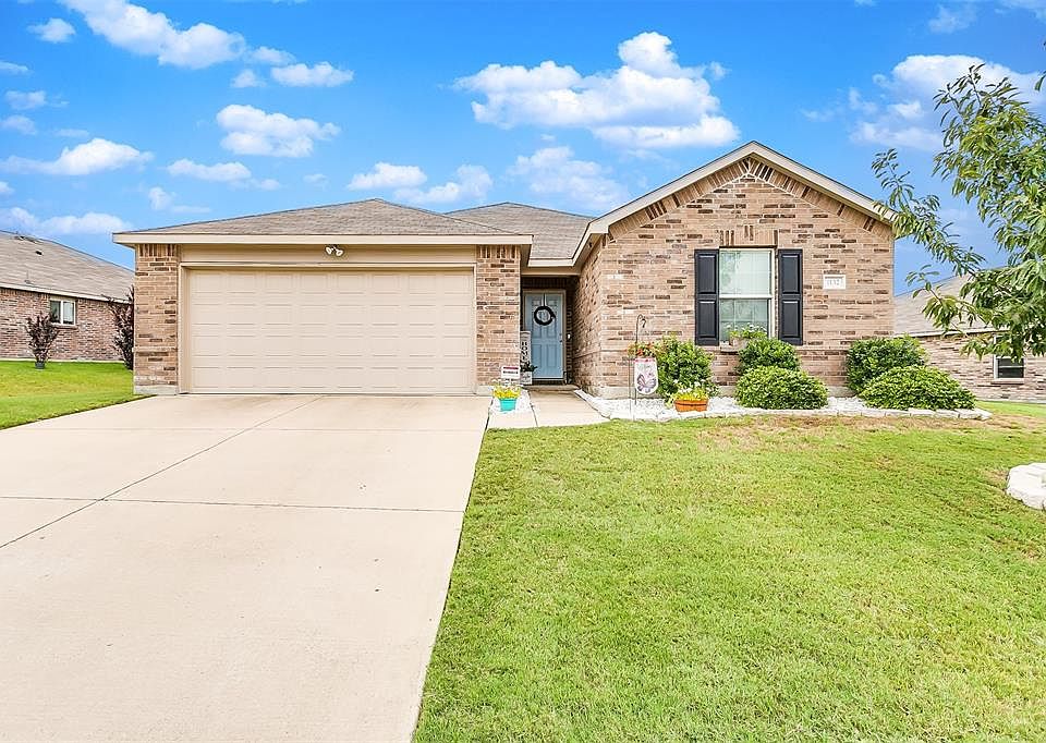 1st image of 1132 Foxglove Ln